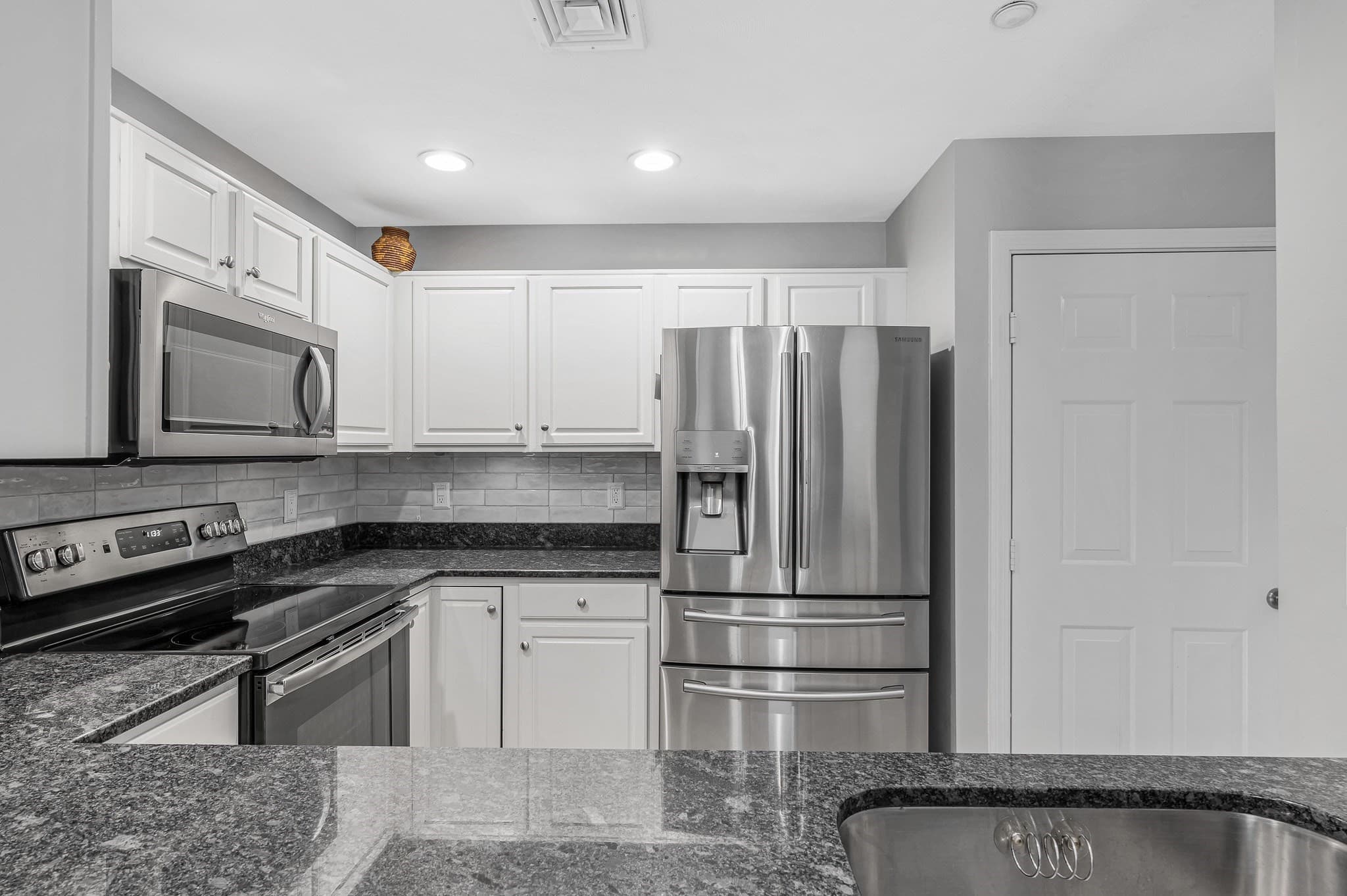Condominium at 37 Northridge Drive # 37, North Reading MA 01864, North Reading, photo 11 of 34