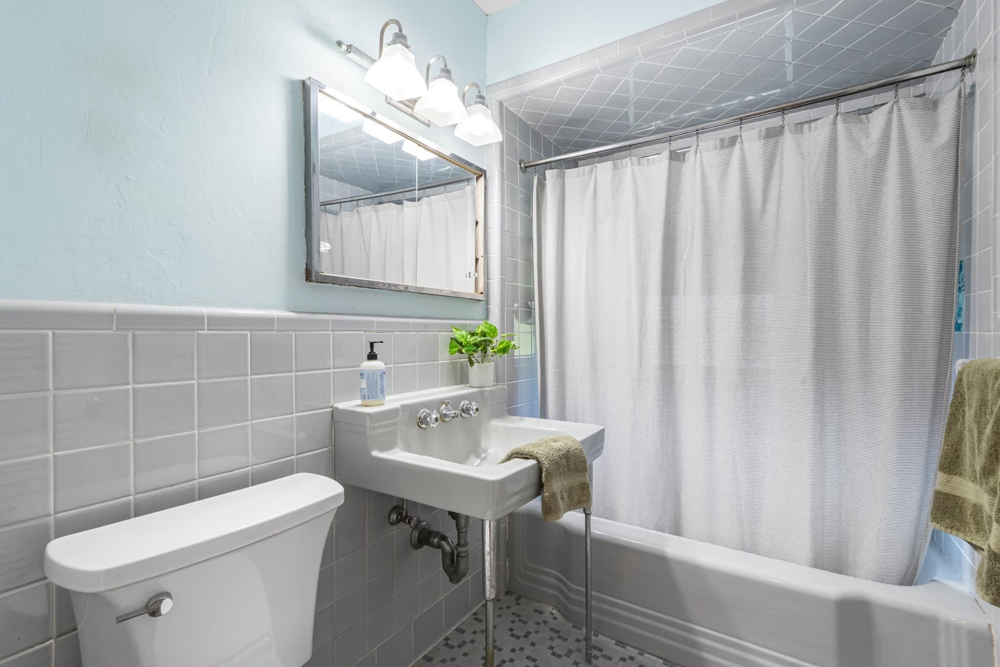 2 Family - 2 Units Up/Down at 71-73 Newport Street, Arlington MA 02476, Arlington, photo 19 of 41
