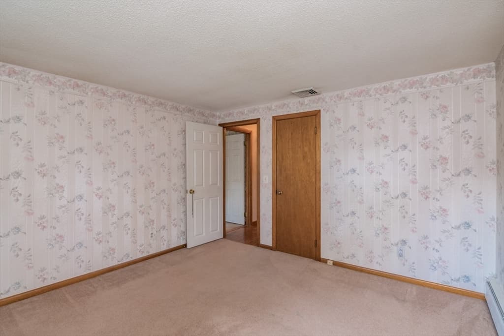 Single Family Residence at 98 Circle Dr, West Springfield MA 01089, West Springfield, photo 24 of 42