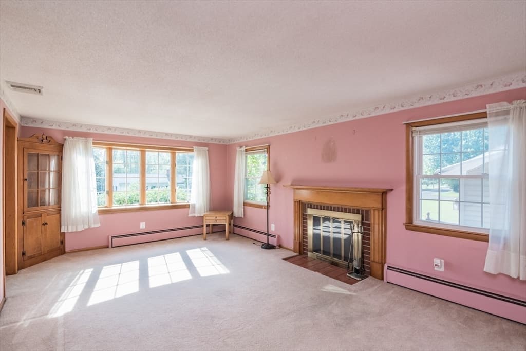 Single Family Residence at 98 Circle Dr, West Springfield MA 01089, West Springfield, photo 14 of 42