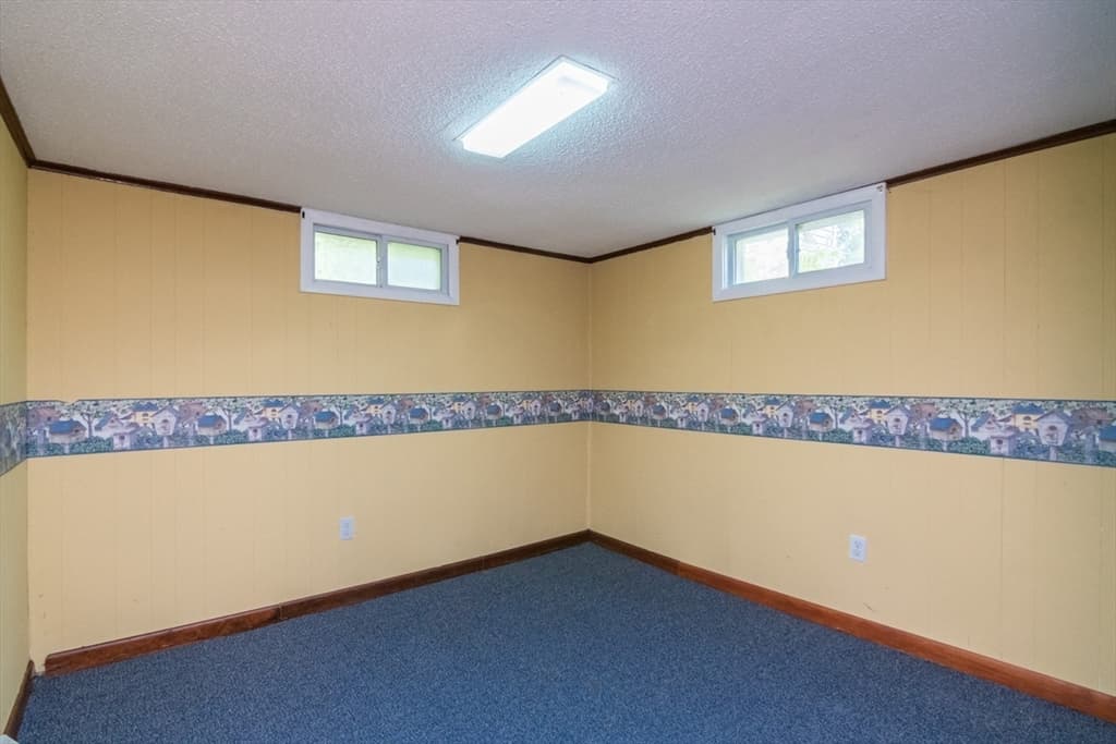 Single Family Residence at 98 Circle Dr, West Springfield MA 01089, West Springfield, photo 31 of 42
