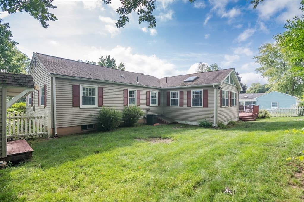 Single Family Residence at 98 Circle Dr, West Springfield MA 01089, West Springfield, photo 39 of 42