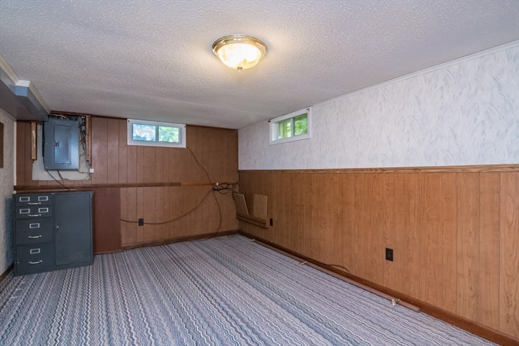 Single Family Residence at 98 Circle Dr, West Springfield MA 01089, West Springfield, photo 29 of 42