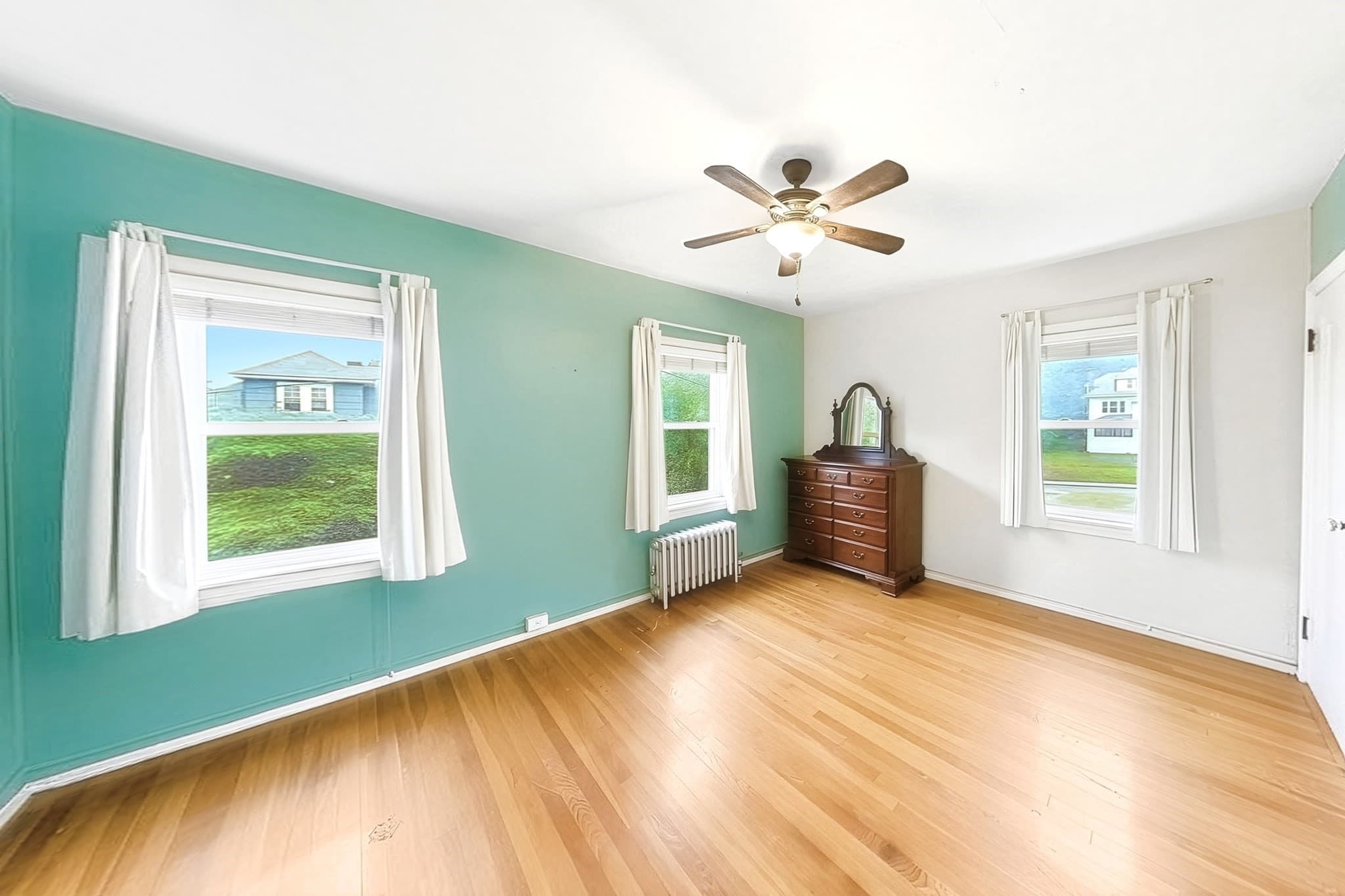 Single Family Residence at 1 Belvidere Ave, Worcester MA 01605, Worcester, photo 17 of 29