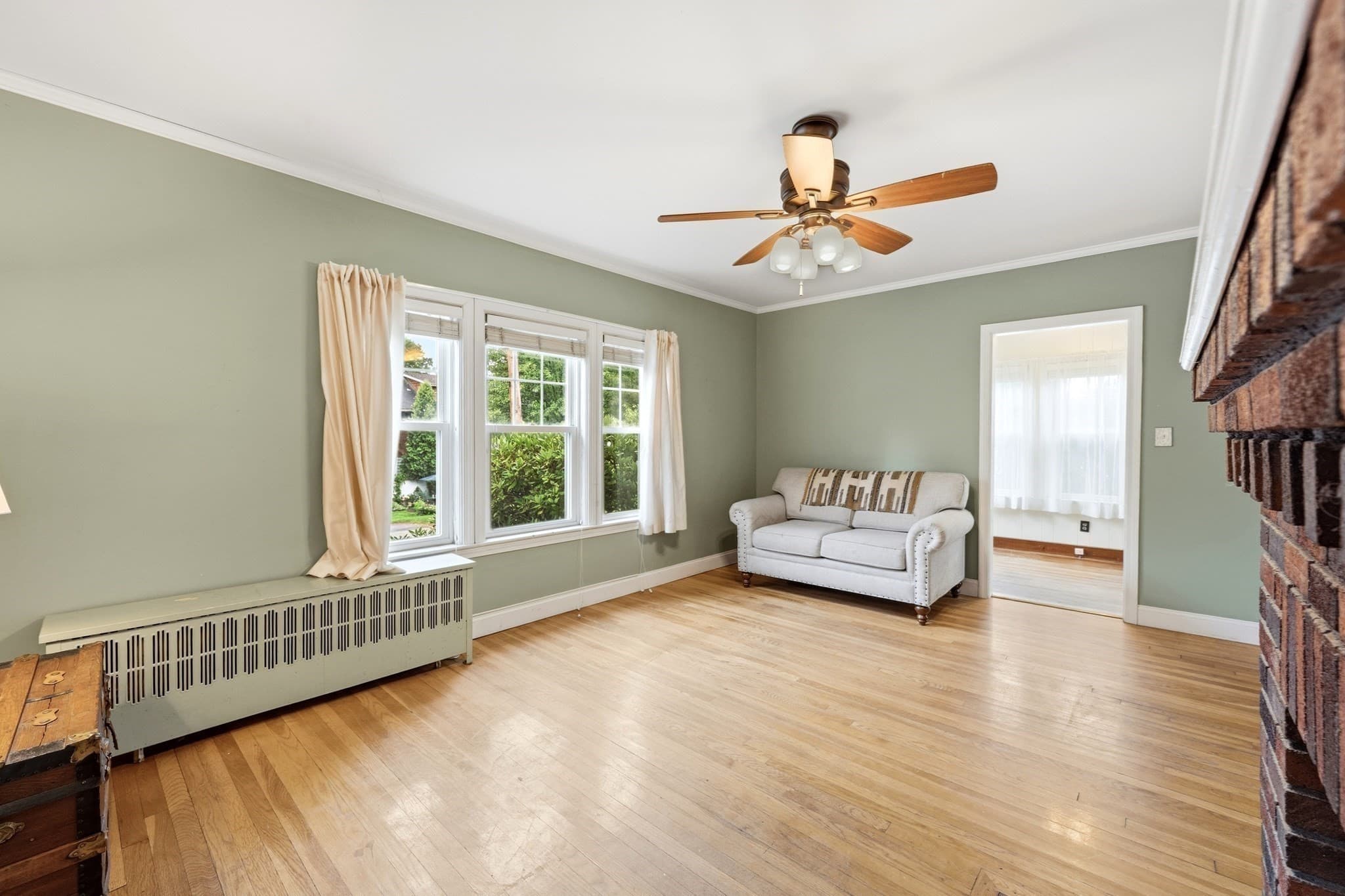 Single Family Residence at 1 Belvidere Ave, Worcester MA 01605, Worcester, photo 11 of 29