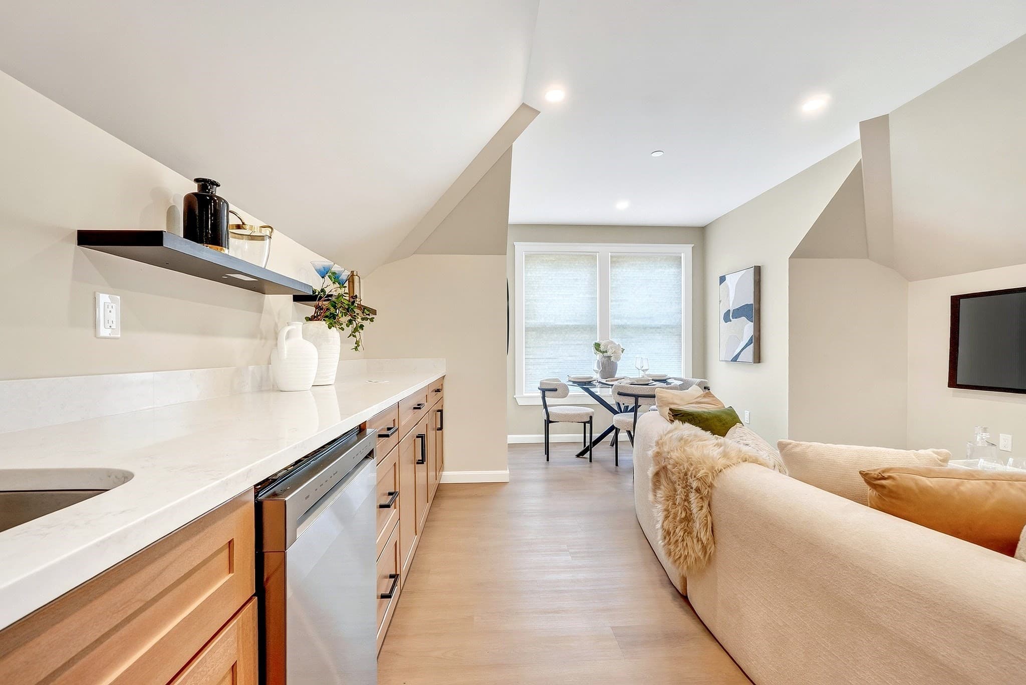 Condominium at 22 Pauline St. # 5, Winthrop MA 02152, Winthrop, photo 11 of 20