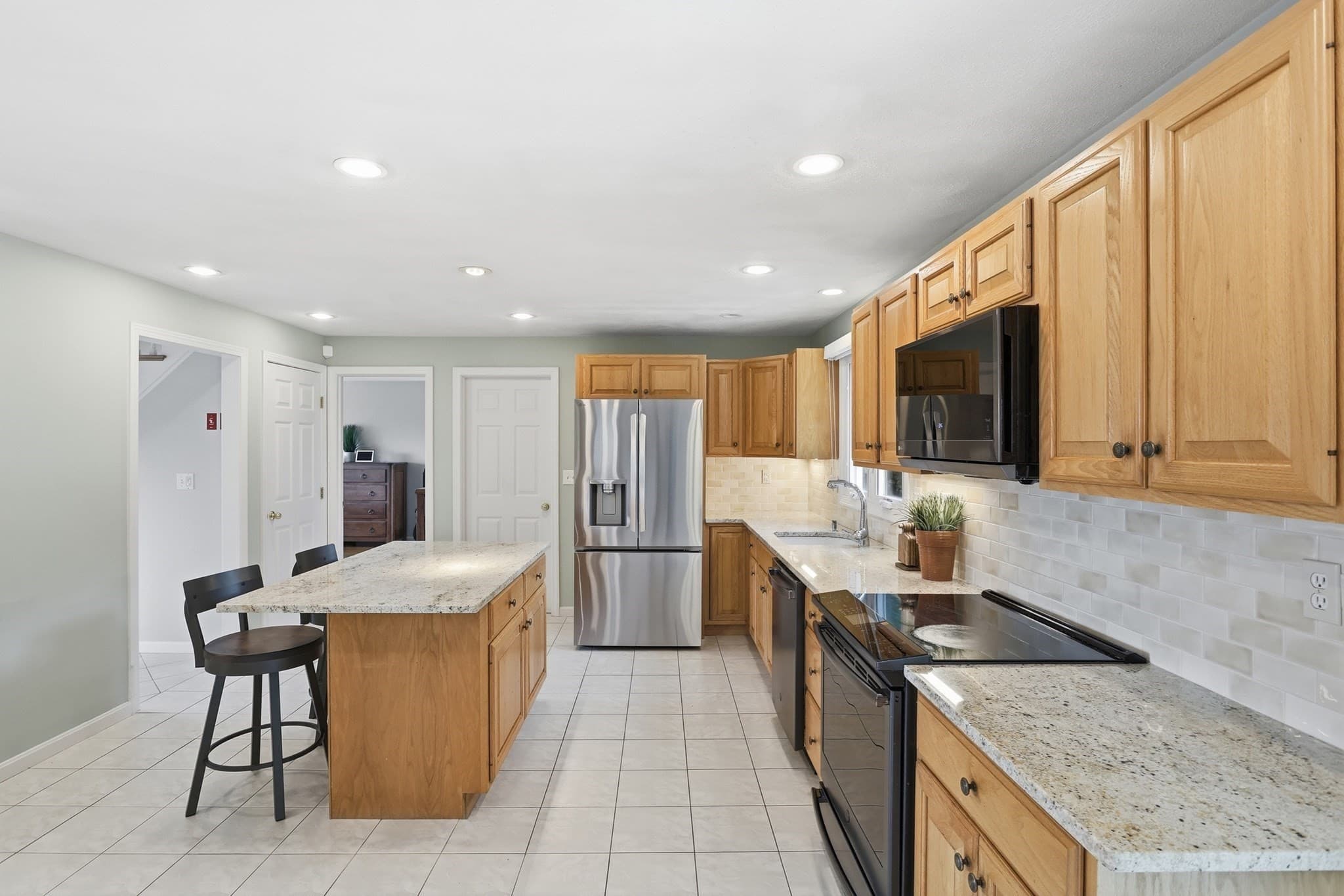 Single Family Residence at 44 Raffaele Drive, Waltham MA 02452, Waltham, photo 5 of 30