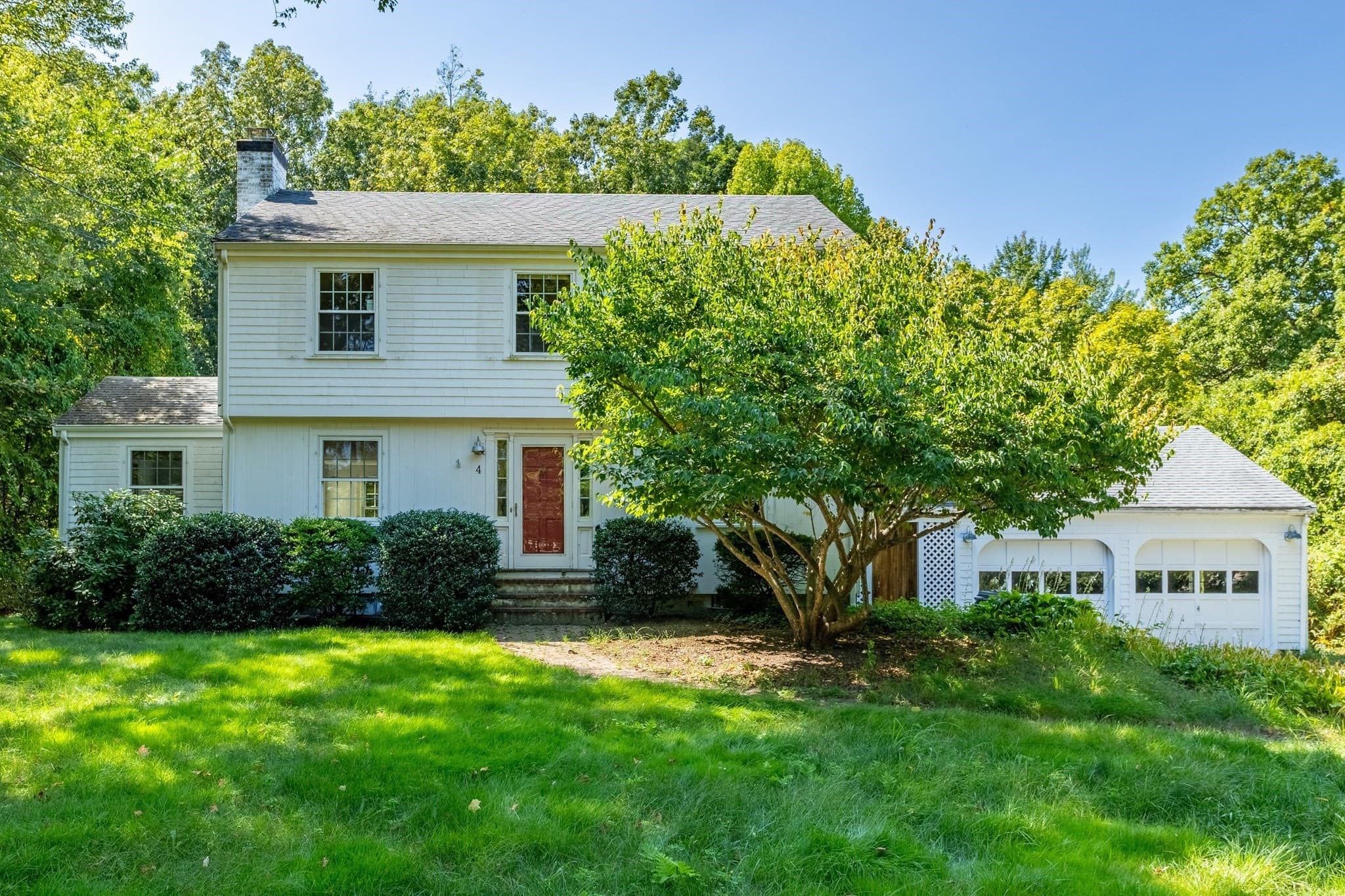 4 Meadowbrook Rd, Dover MA 02030
