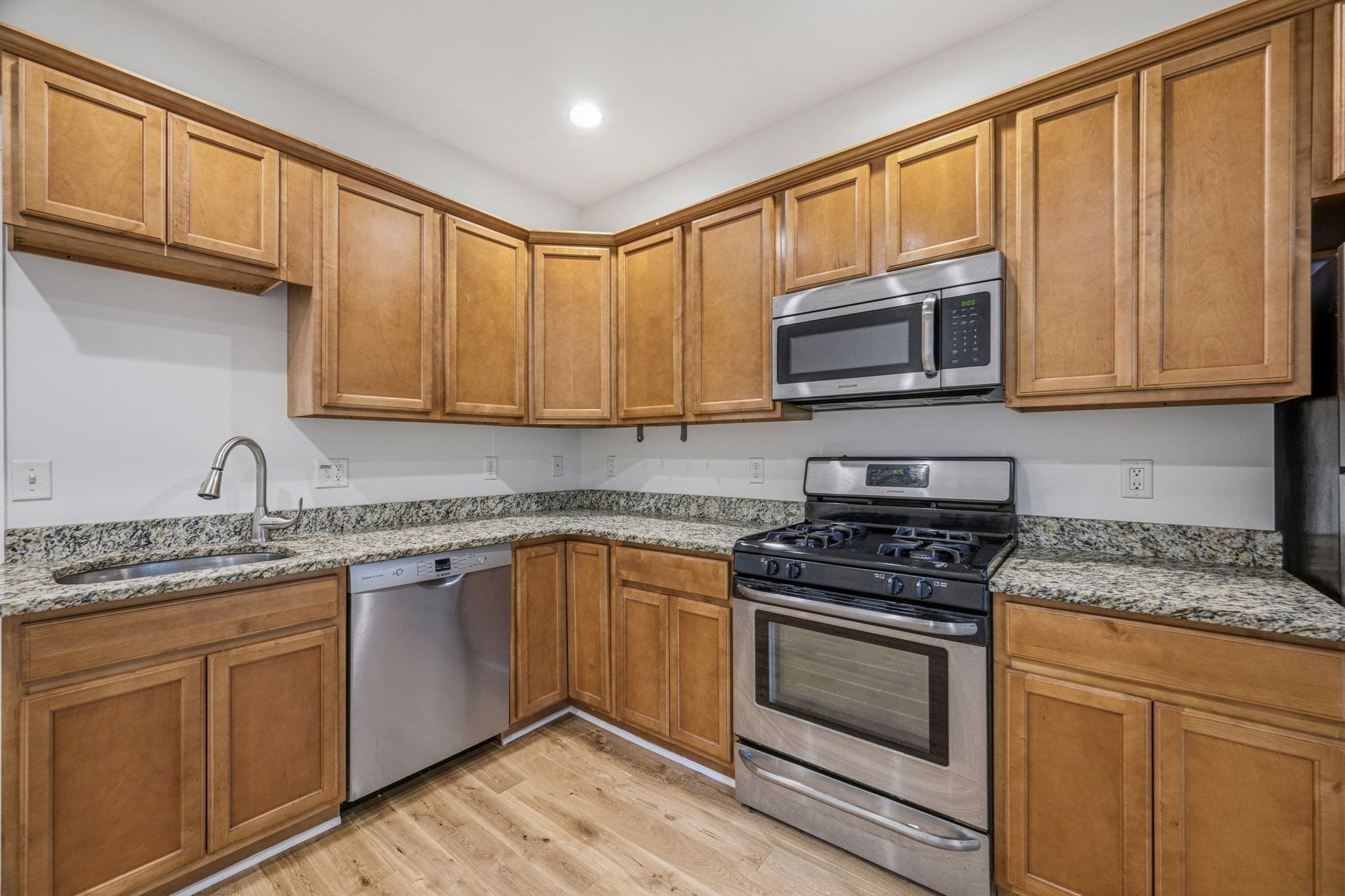 Condominium at 15 Fallon Pl # 15A, Cambridge MA 02138, Cambridge, photo 17 of 34