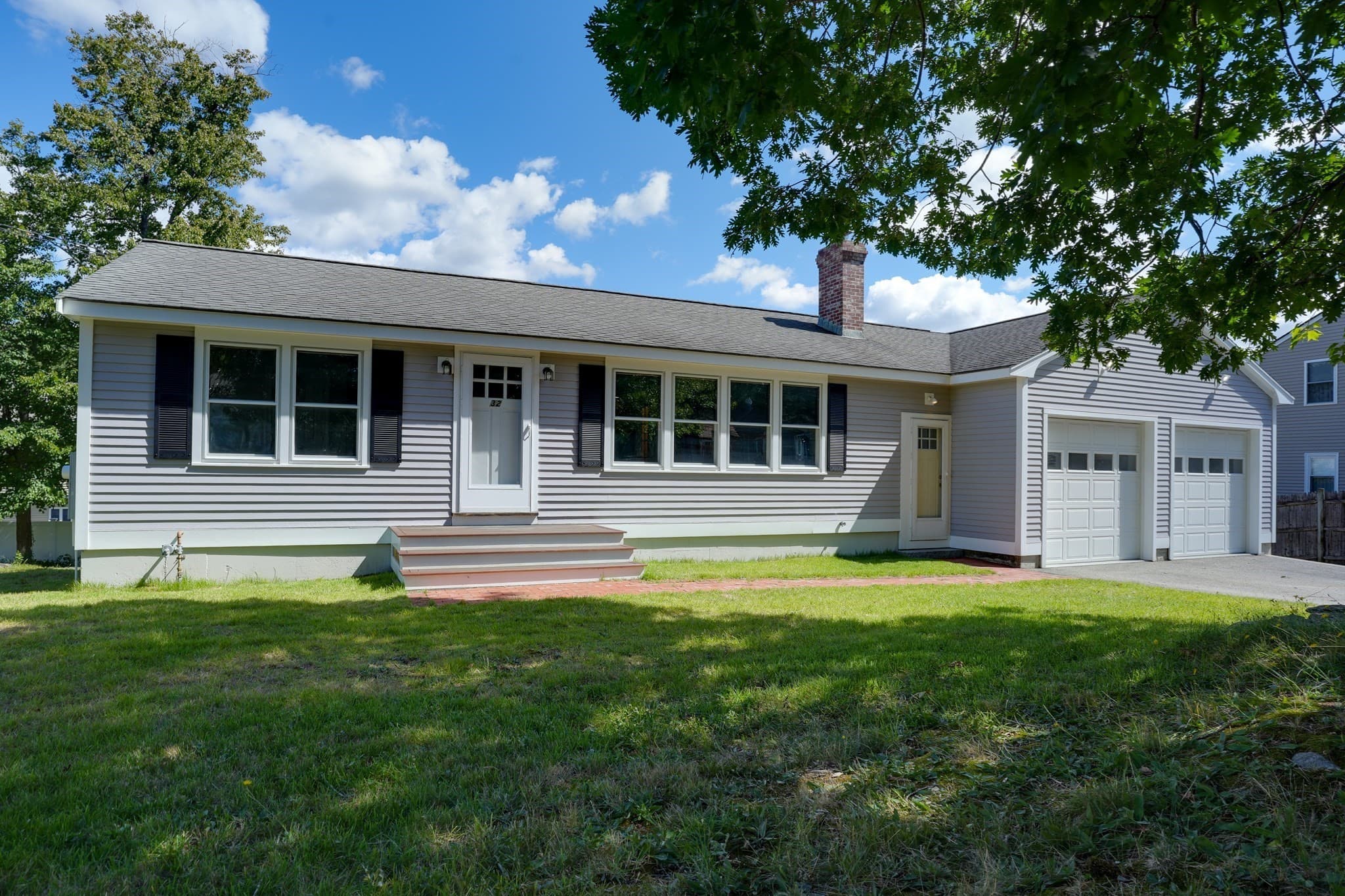 Single Family Residence at 32 Lantern Ln, Burlington MA 01803, Burlington, photo 2 of 33