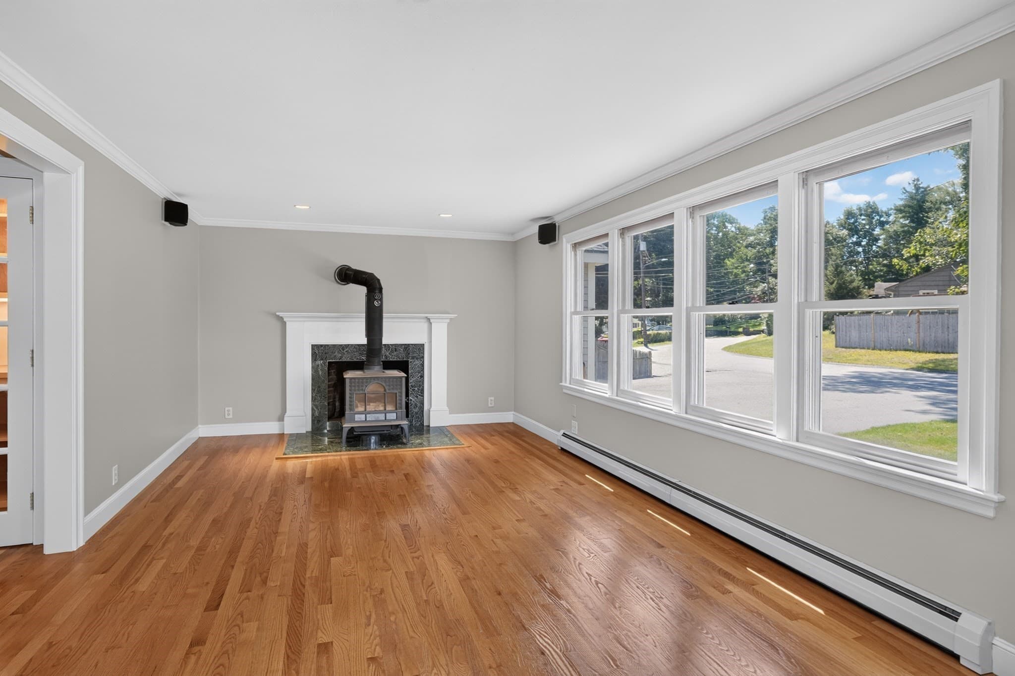 Single Family Residence at 32 Lantern Ln, Burlington MA 01803, Burlington, photo 7 of 33