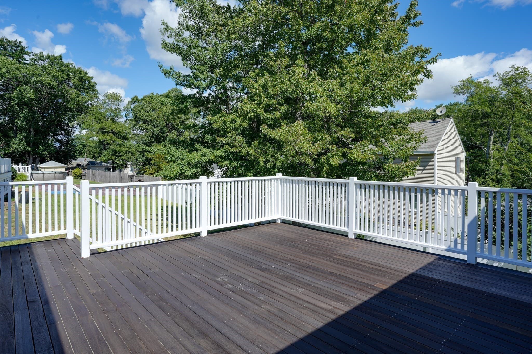 Single Family Residence at 32 Lantern Ln, Burlington MA 01803, Burlington, photo 5 of 33
