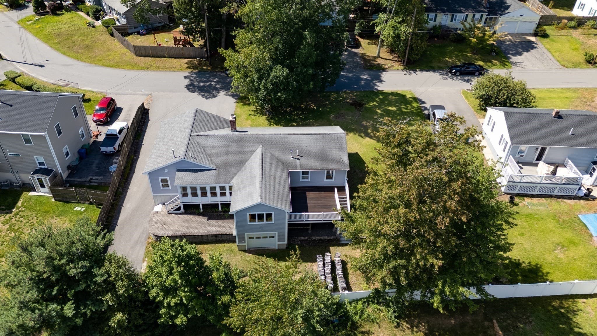 Single Family Residence at 32 Lantern Ln, Burlington MA 01803, Burlington, photo 4 of 33