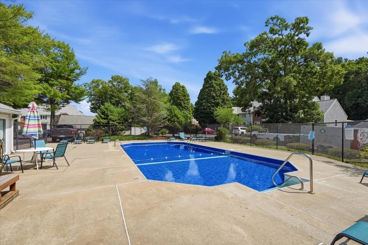Condominium at 225 Lincoln St # G4, Duxbury MA 02332, Duxbury, photo 33 of 35