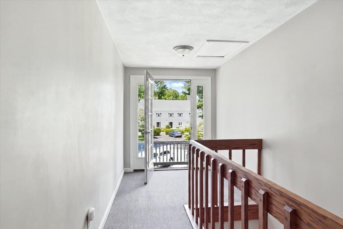 Condominium at 225 Lincoln St # G4, Duxbury MA 02332, Duxbury, photo 4 of 35