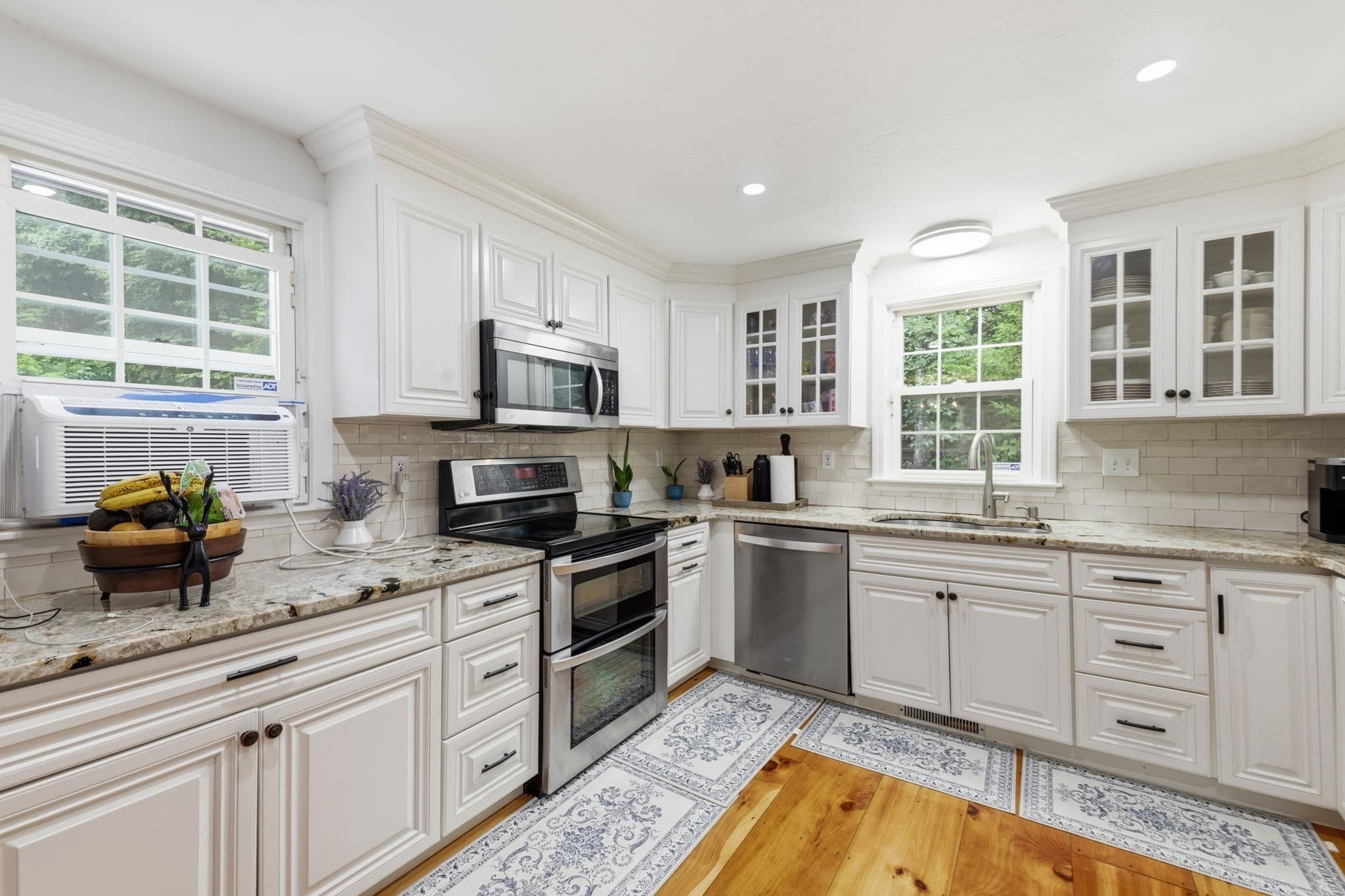 Single Family Residence at 359 Se Main St, Douglas MA 01516, Douglas, photo 5 of 42