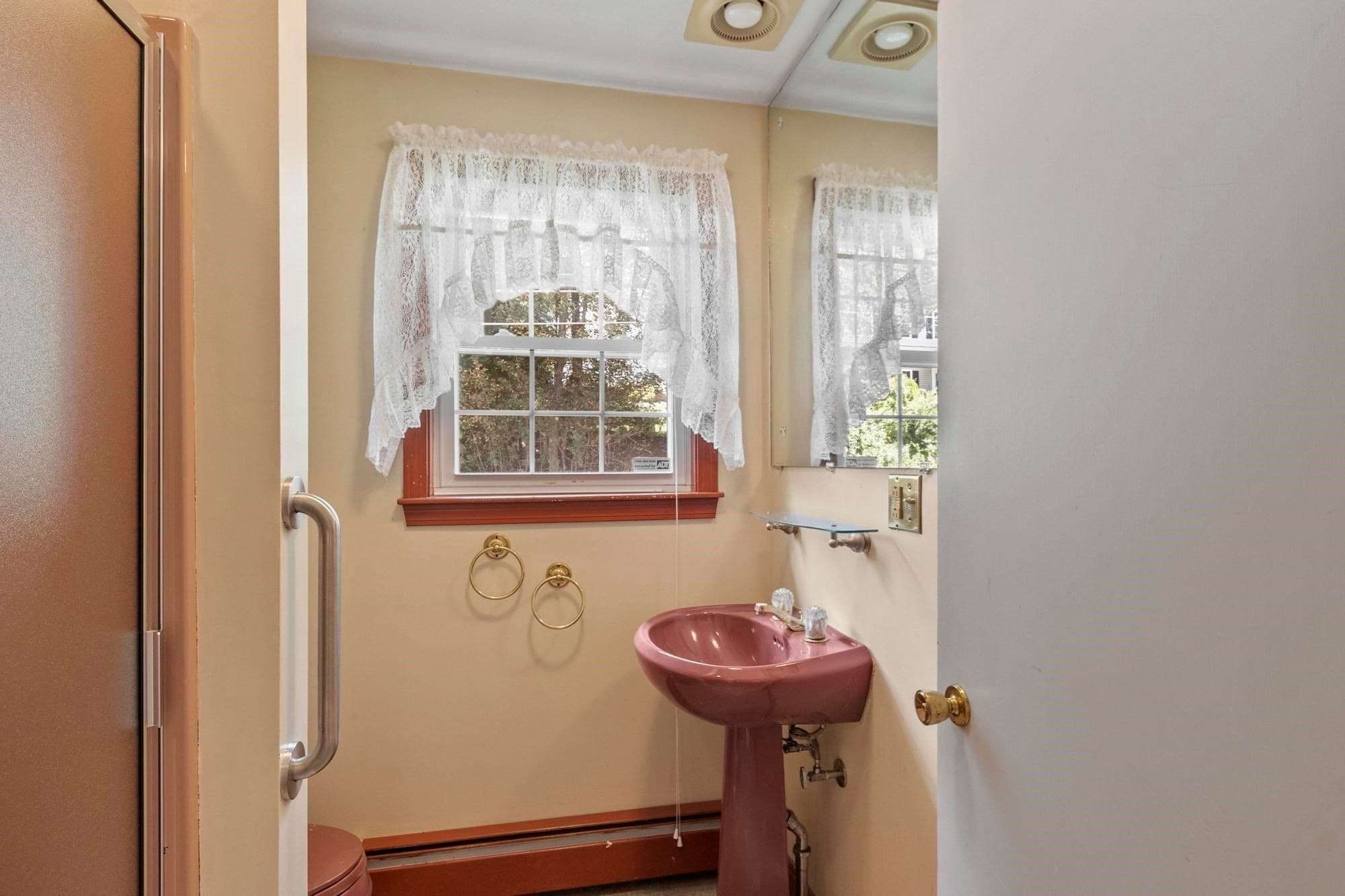 Single Family Residence at 40 Mill St, Gardner MA 01440, Gardner, photo 22 of 42