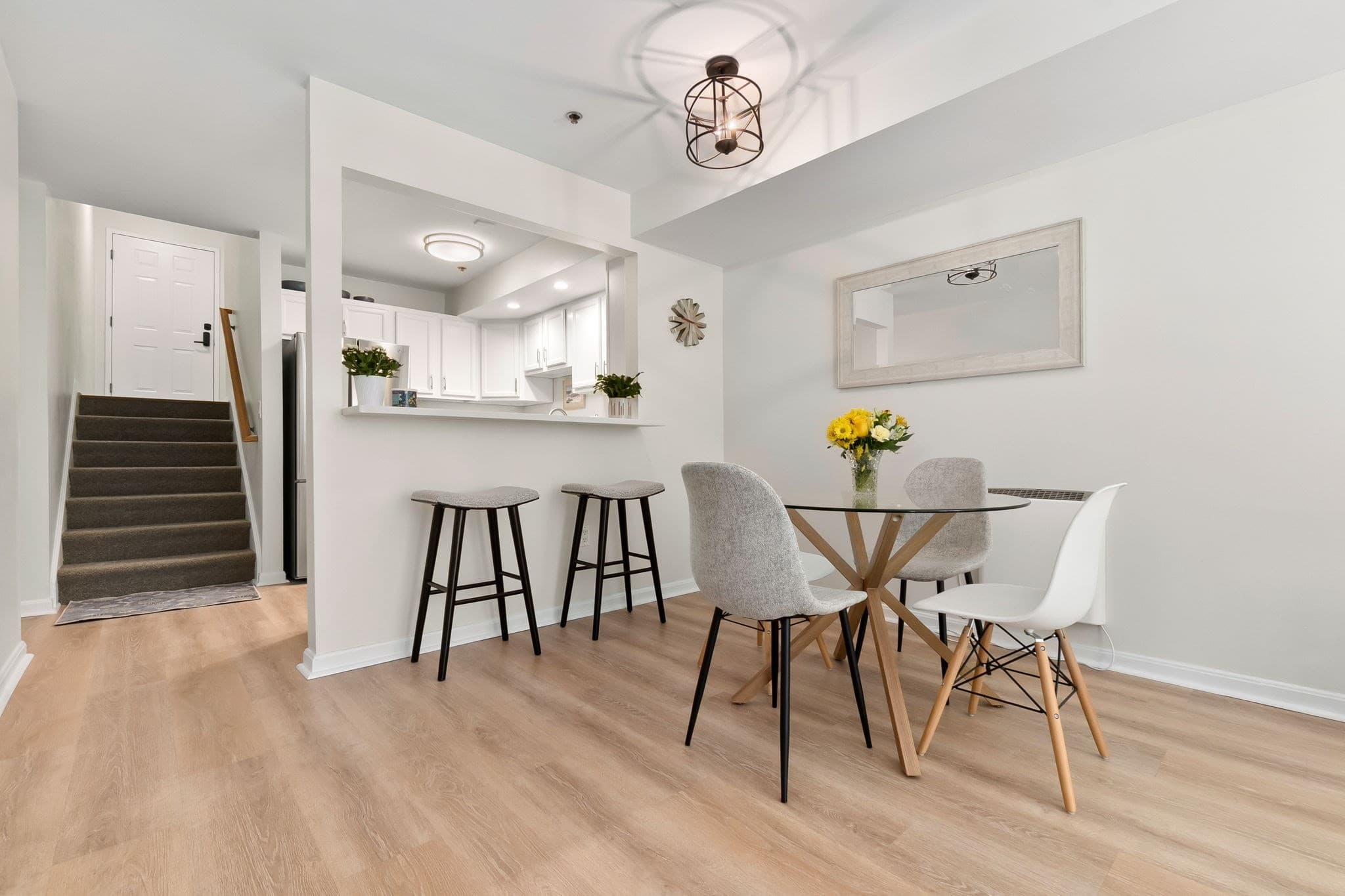 Condominium at 4 Duck Pond Rd # 206, Beverly MA 01915, Beverly, photo 6 of 29