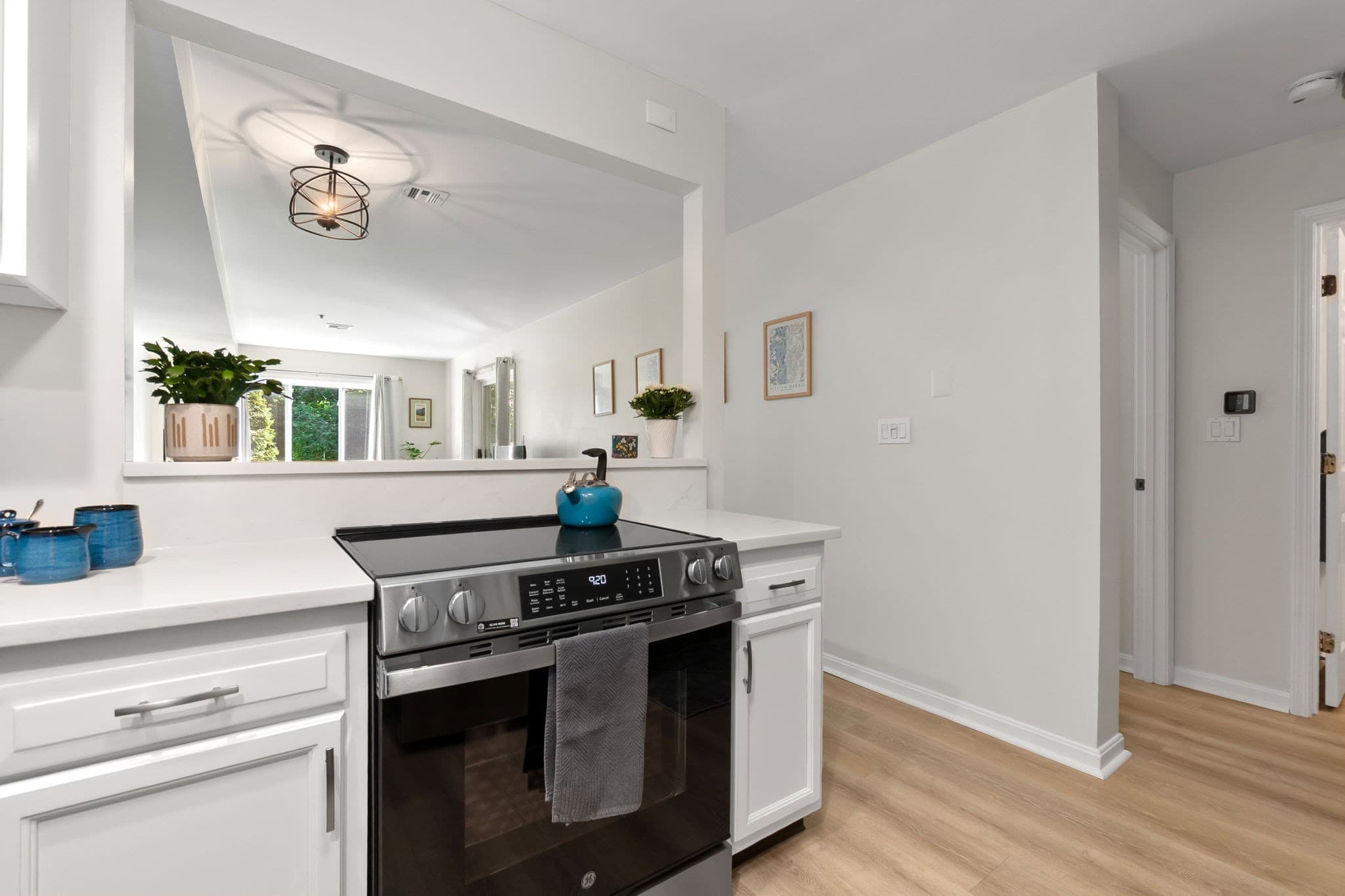 Condominium at 4 Duck Pond Rd # 206, Beverly MA 01915, Beverly, photo 8 of 29