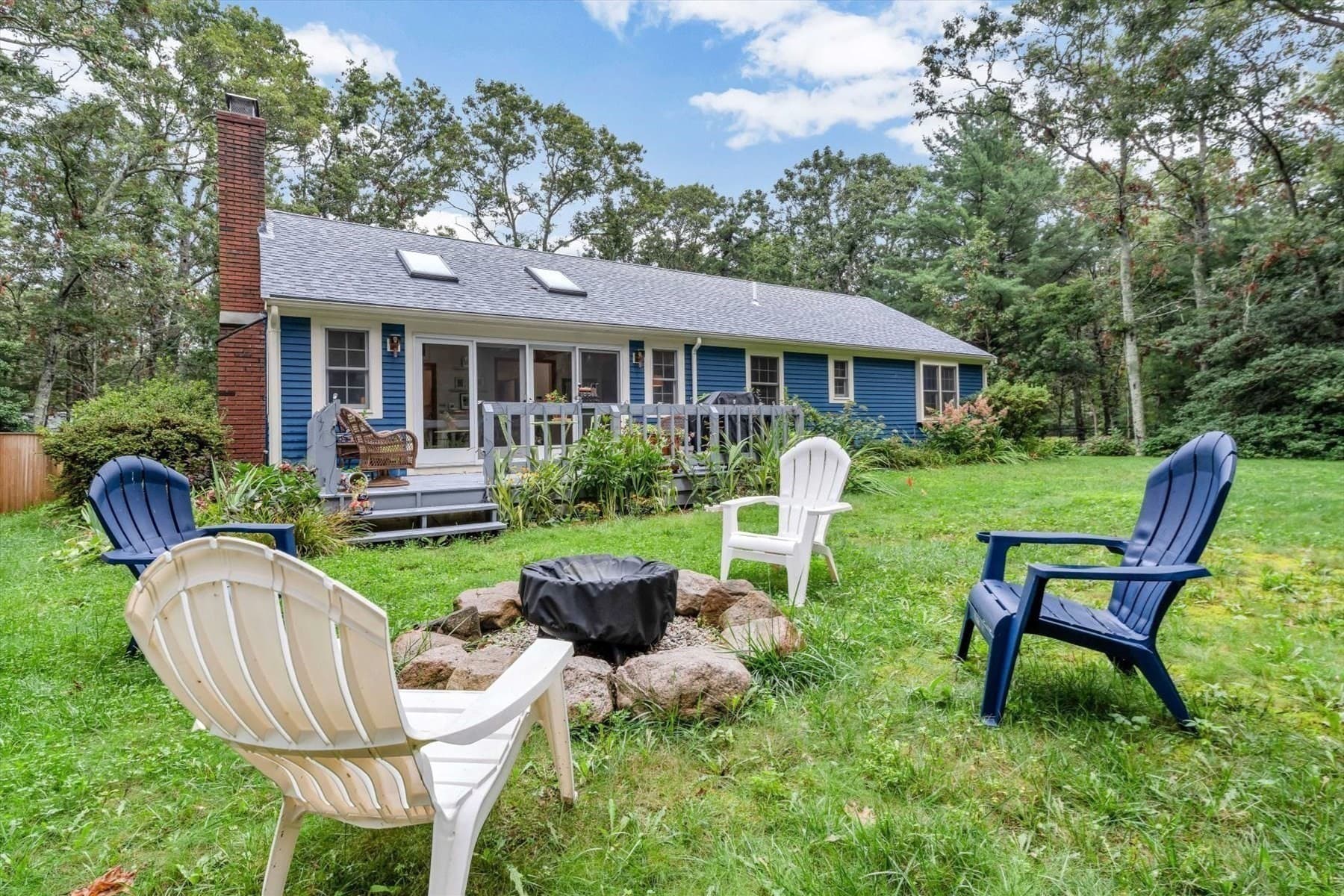 Single Family Residence at 8 Golf Link Cir, Sandwich MA 02563, Sandwich, photo 32 of 39