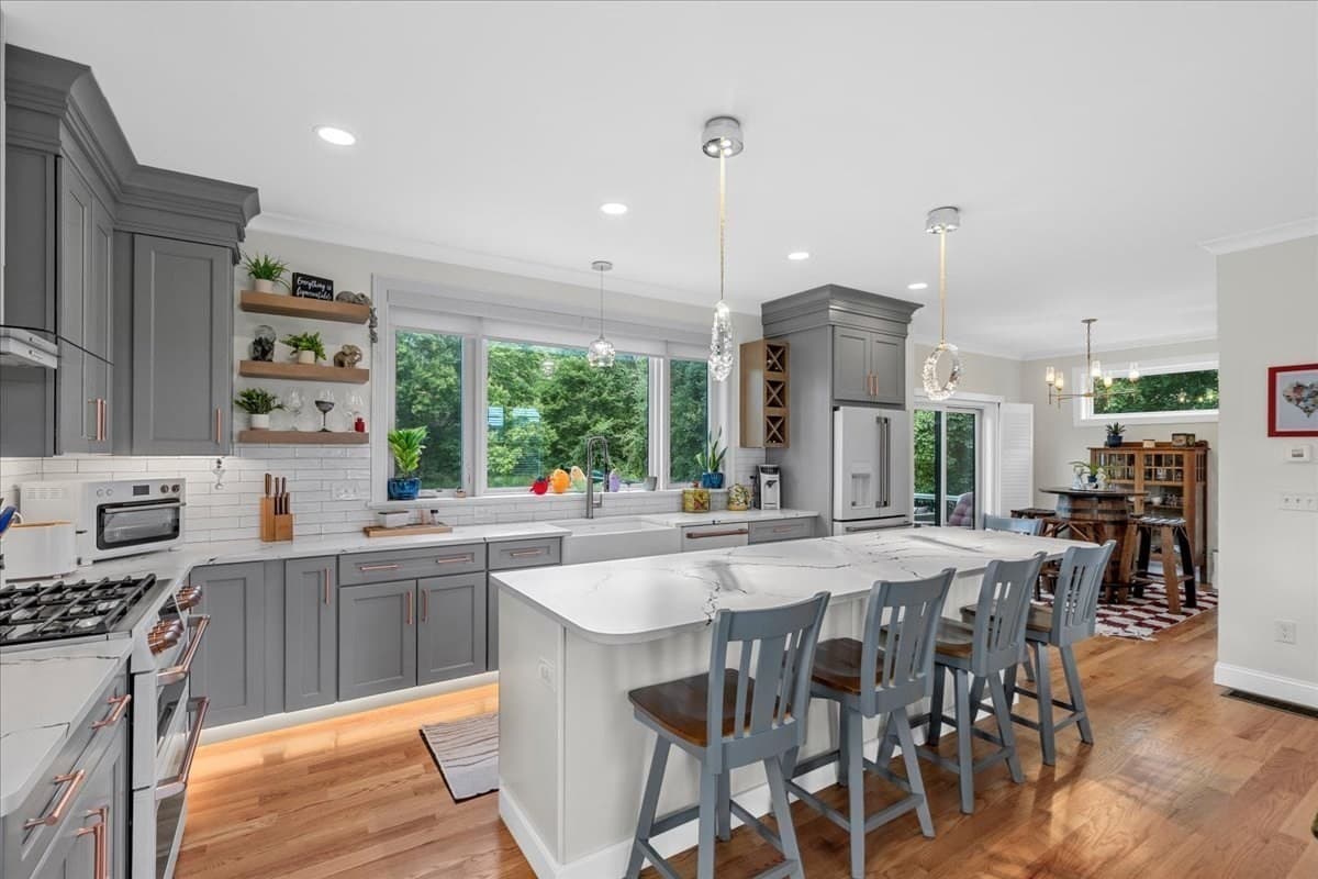 Single Family Residence at 185 Locust St, Swansea MA 02777, Swansea, photo 16 of 42