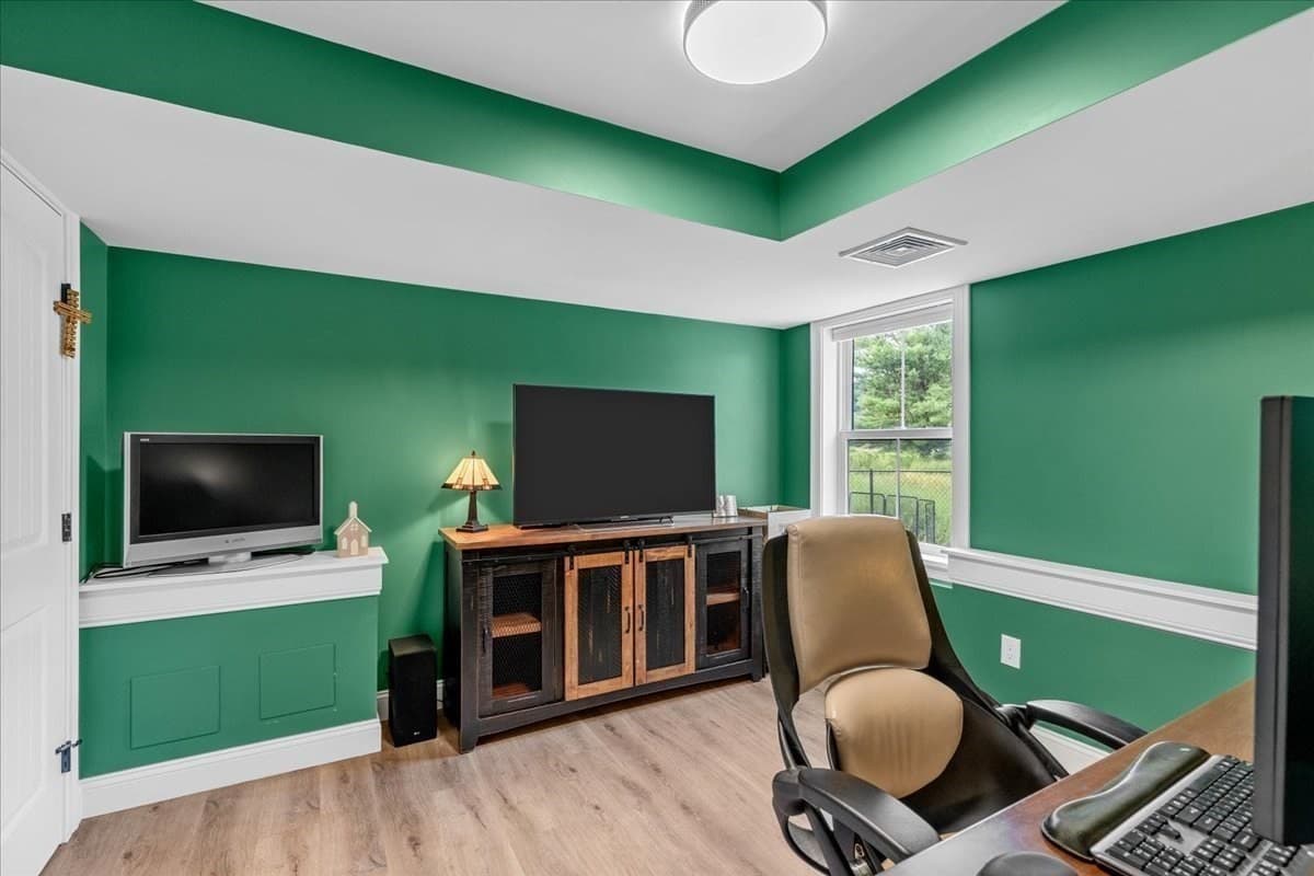 Single Family Residence at 185 Locust St, Swansea MA 02777, Swansea, photo 35 of 42