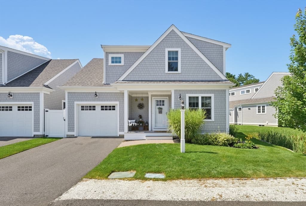 8 Twin Pines Lane # 8, Plymouth MA 02360