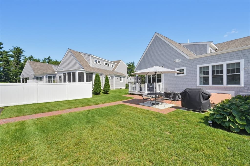 Condominium at 8 Twin Pines Lane # 8, Plymouth MA 02360, Plymouth, photo 34 of 39