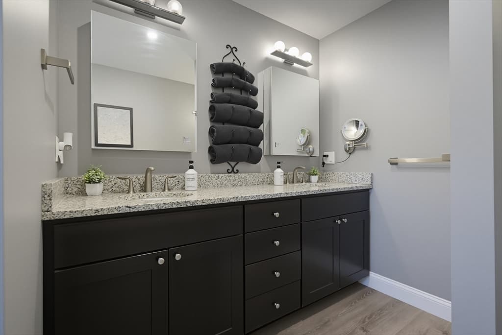 Condominium at 8 Twin Pines Lane # 8, Plymouth MA 02360, Plymouth, photo 18 of 39