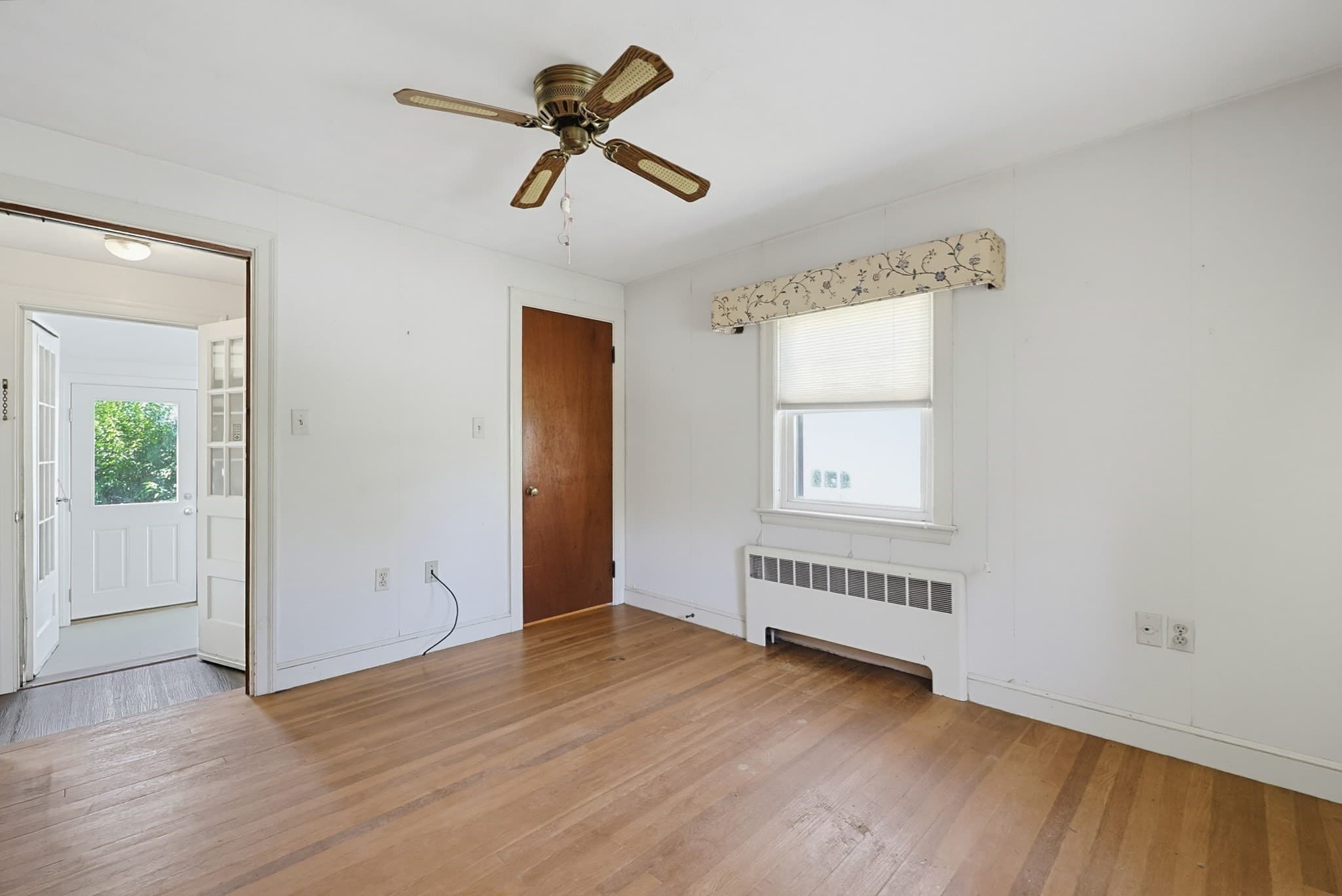 Single Family Residence at 70 Oakdale Rd, Newton MA 02459, Newton, photo 14 of 29