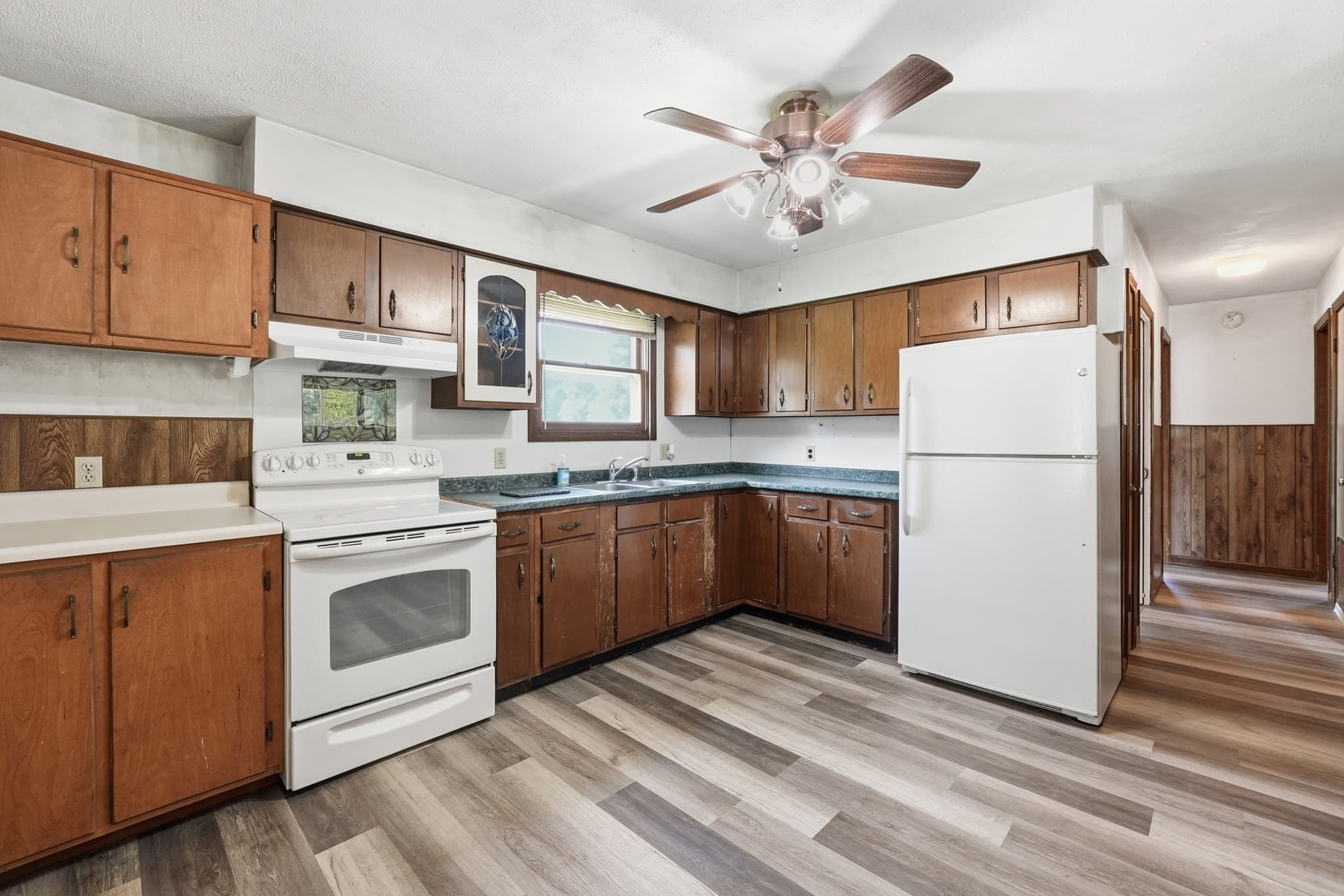 Single Family Residence at 2324 Main St, Lancaster MA 01523, Lancaster, photo 5 of 36