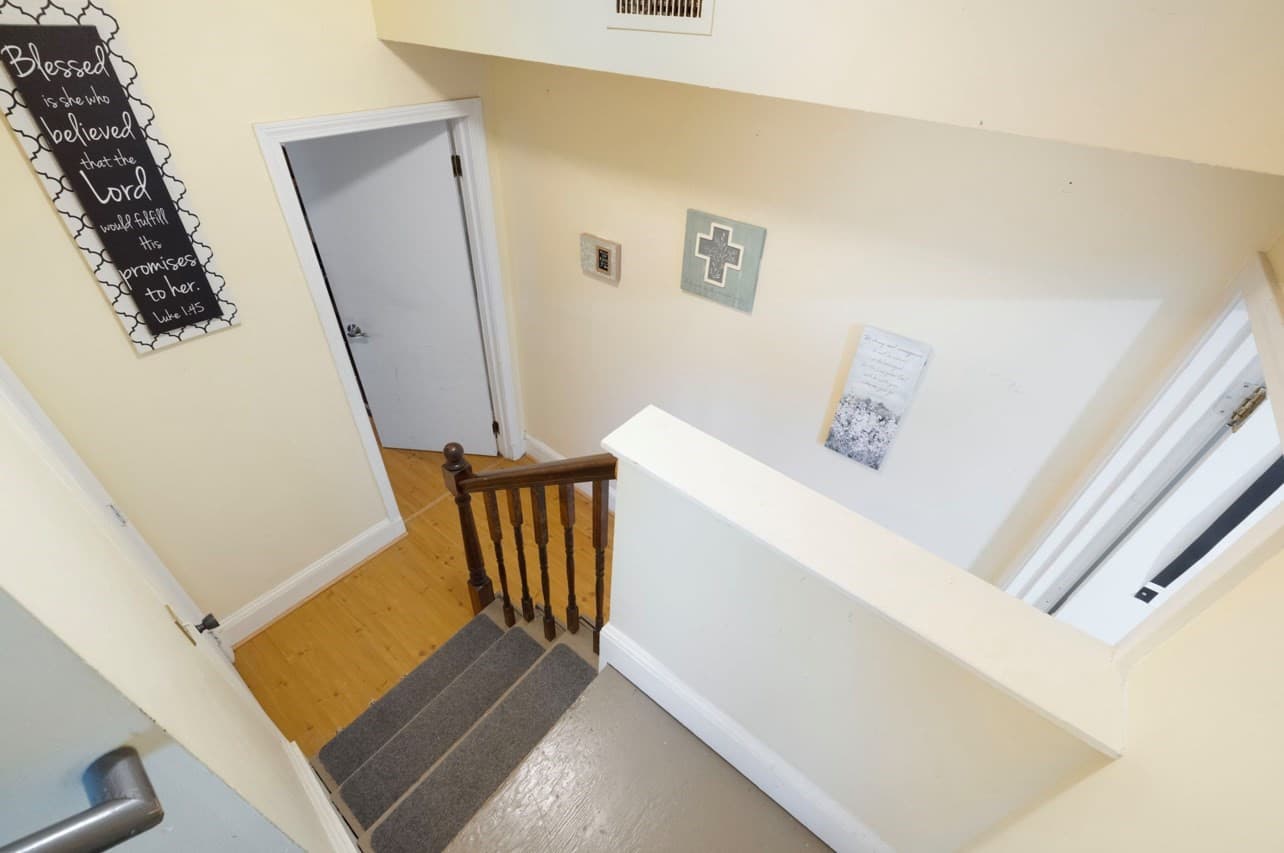 Multi Family at 576 Fairmount St, Woonsocket RI 02895, Woonsocket, photo 14 of 30