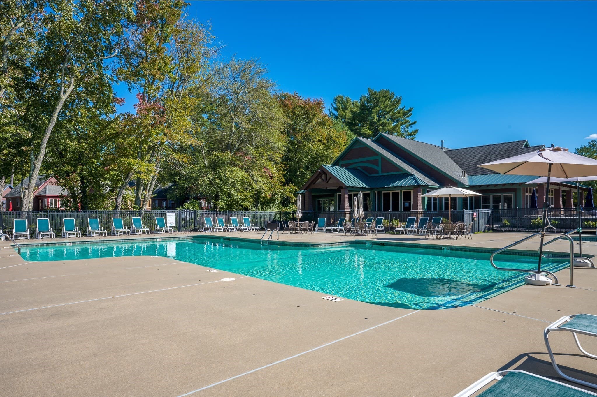 Condominium at 4 Acorn Ln # 4, Westford MA 01886, photo 19 of 31