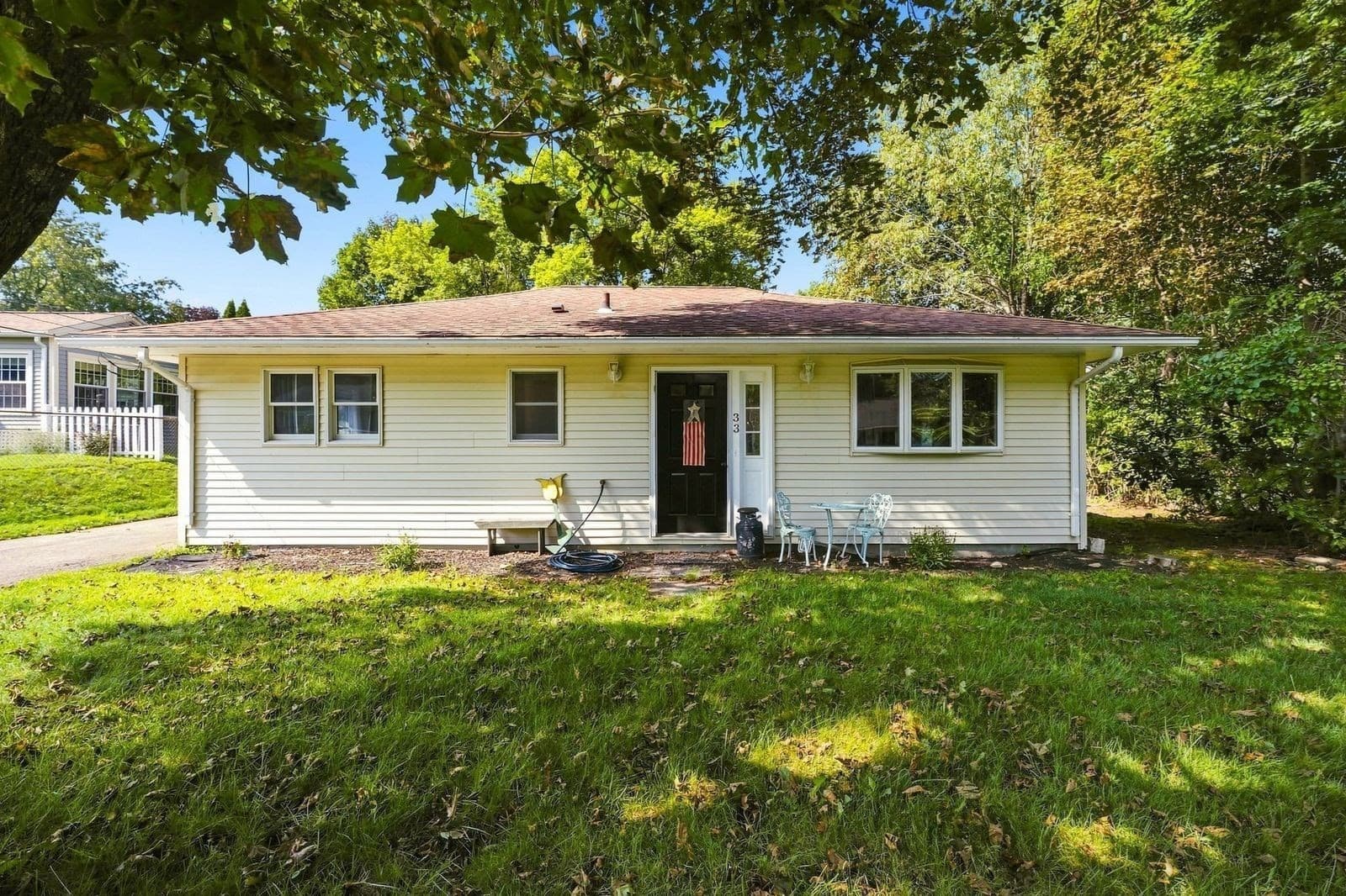 33 Deer Pond Drive, Leicester MA 01524