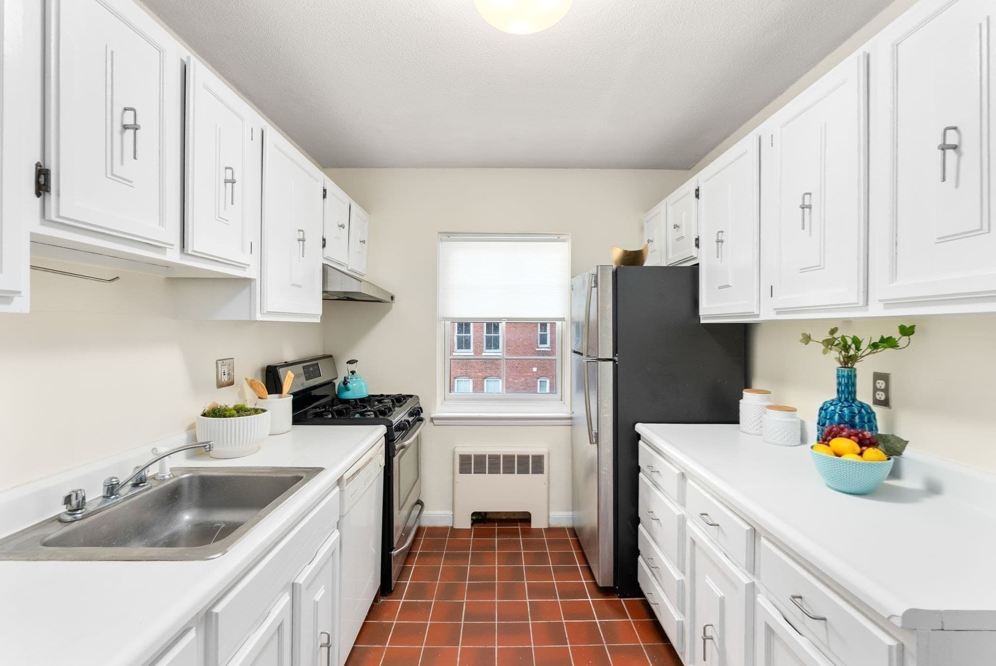 Condominium at 648 Washington St # 5, Brookline MA 02446, Brookline, photo 6 of 16