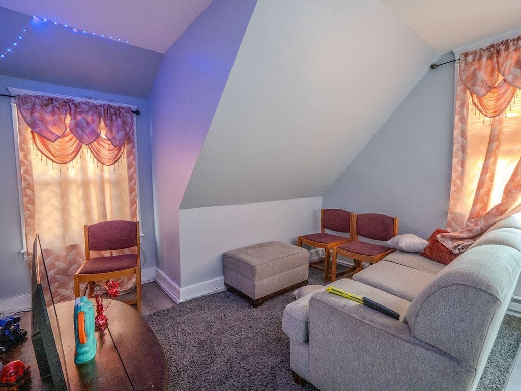 3 Family at 106 Illinois St, Worcester MA 01603, Worcester, photo 17 of 39