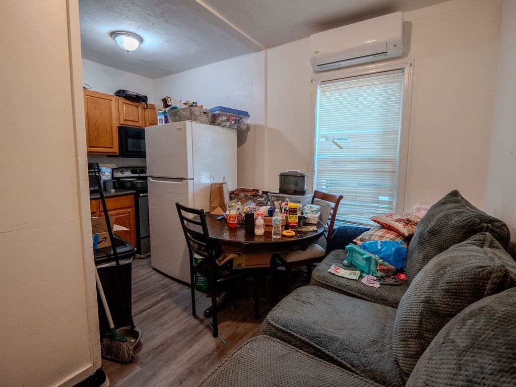 3 Family at 106 Illinois St, Worcester MA 01603, Worcester, photo 37 of 39