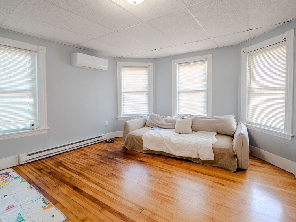3 Family at 106 Illinois St, Worcester MA 01603, Worcester, photo 31 of 39