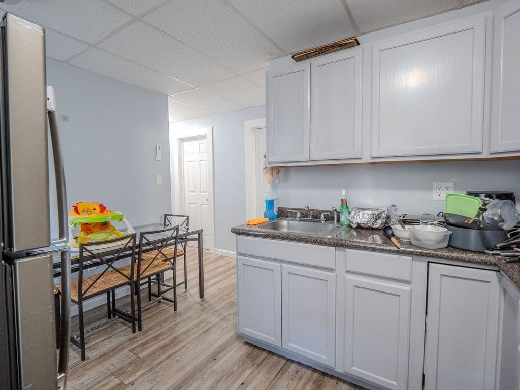 3 Family at 106 Illinois St, Worcester MA 01603, Worcester, photo 25 of 39
