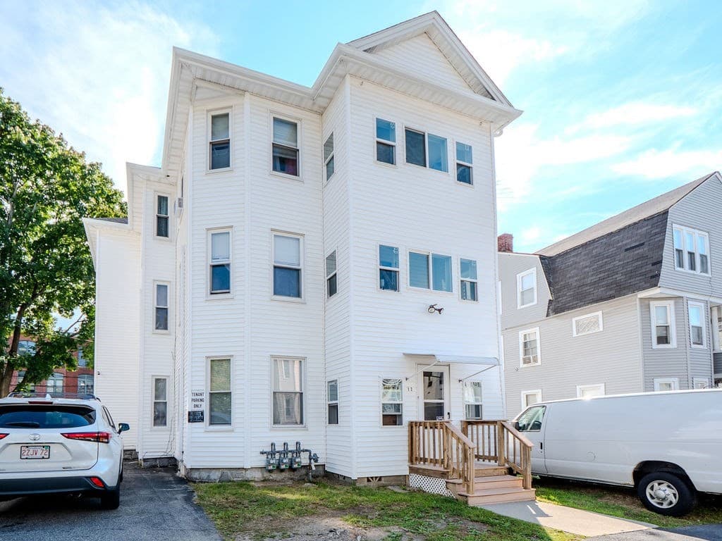 3 Family at 12 Ives St, Worcester MA 01603, Worcester, photo 2 of 42