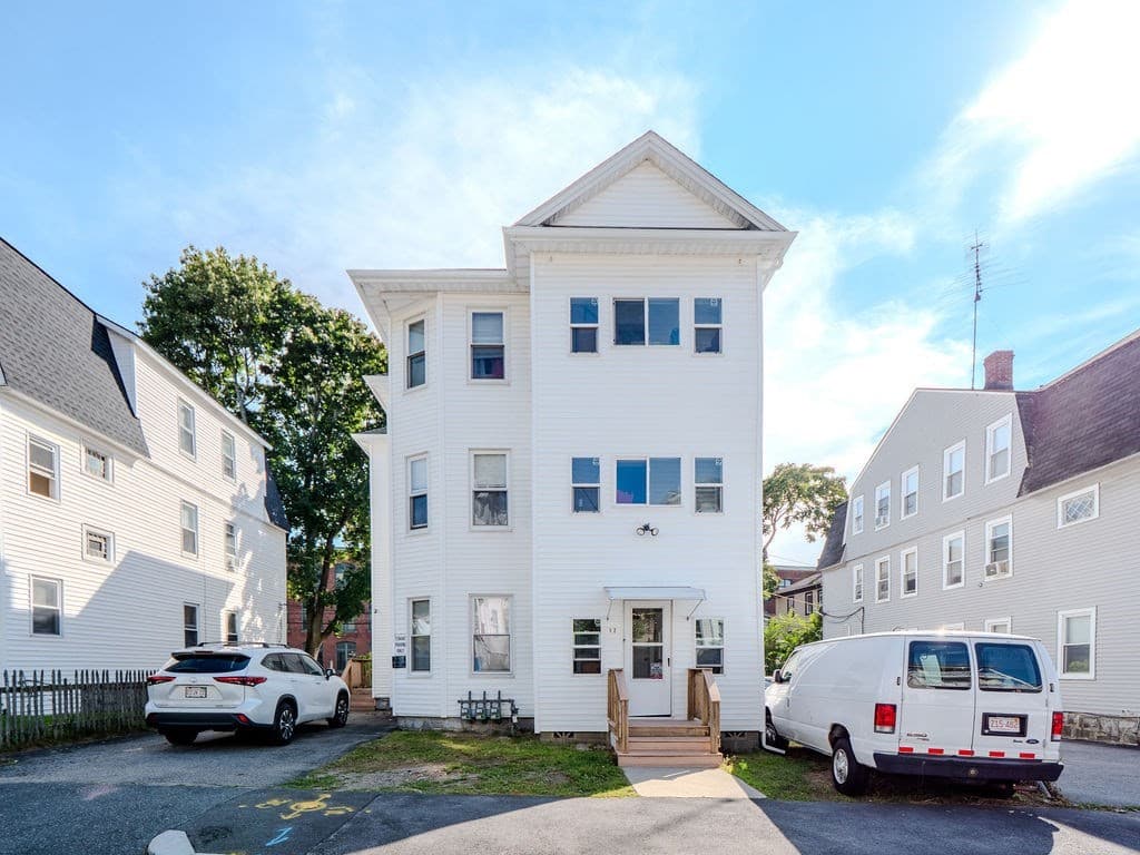 3 Family at 12 Ives St, Worcester MA 01603, Worcester, photo 3 of 42