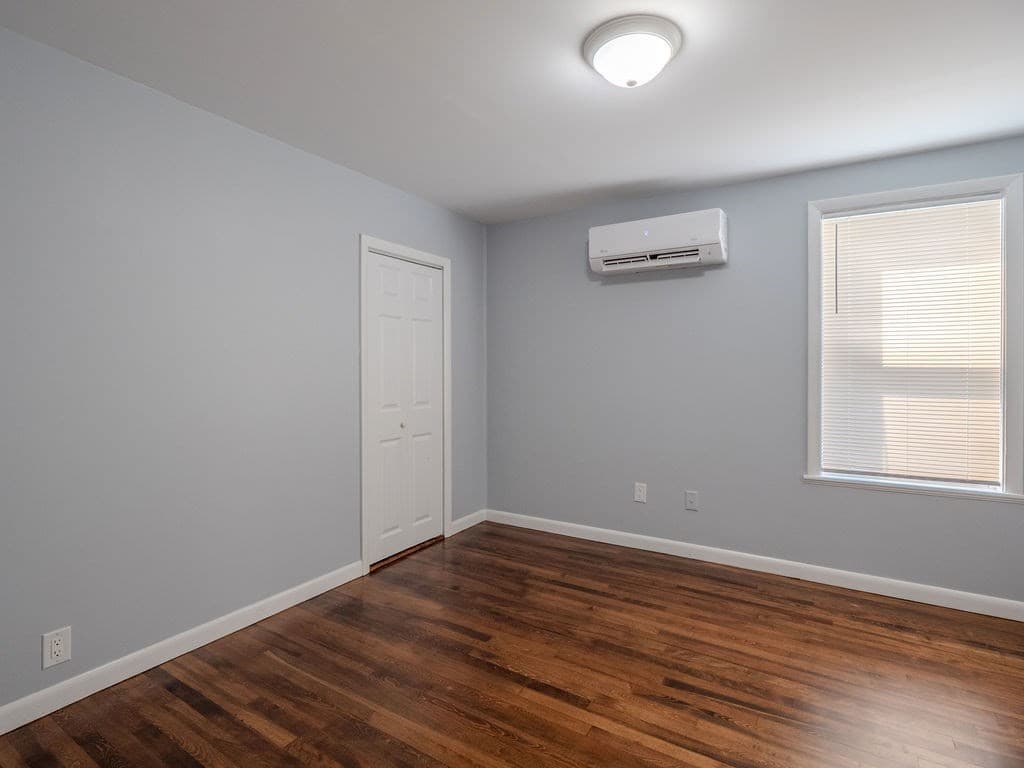 3 Family at 12 Ives St, Worcester MA 01603, Worcester, photo 8 of 42