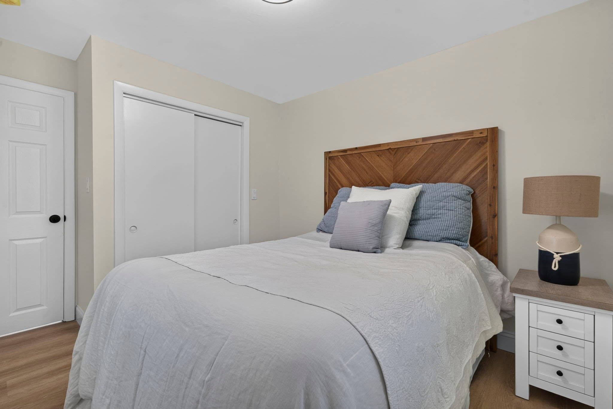 Single Family Residence at 46 Lake Shore Dr, Falmouth MA 02536, Falmouth, photo 15 of 27