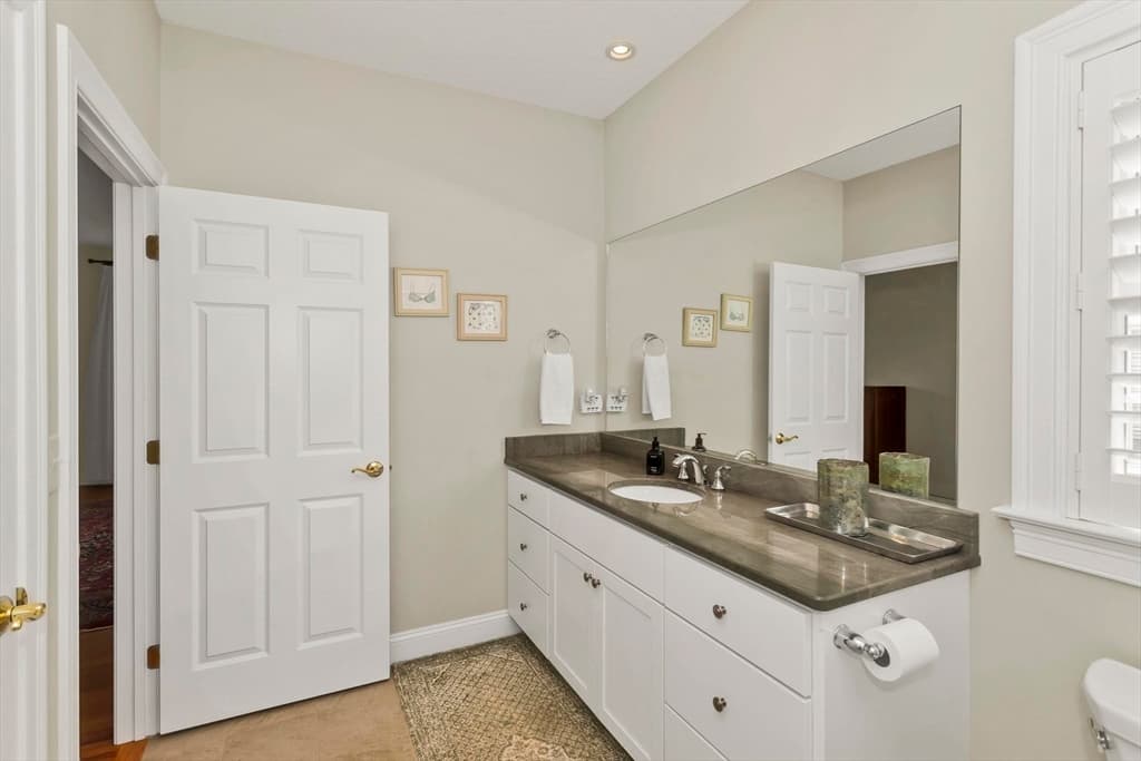 Condominium at 26 Bluegrass Dr # 26, East Longmeadow MA 01028, East Longmeadow, photo 18 of 39