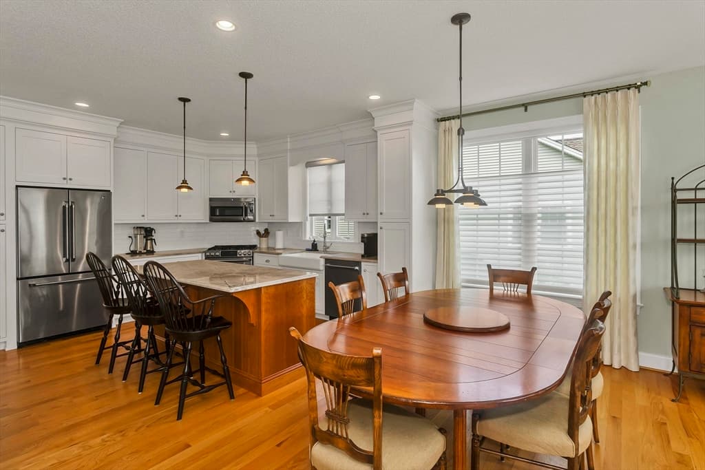 Condominium at 26 Bluegrass Dr # 26, East Longmeadow MA 01028, East Longmeadow, photo 8 of 39