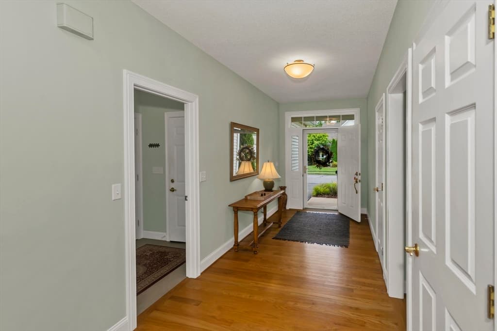 Condominium at 26 Bluegrass Dr # 26, East Longmeadow MA 01028, East Longmeadow, photo 25 of 39