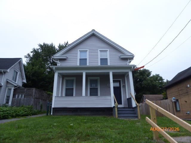 24 Pendleton Ave, Chicopee MA 01020