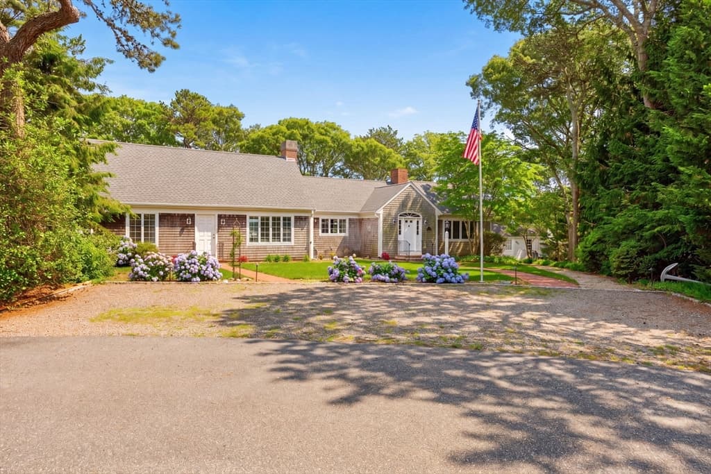 Single Family Residence at 50 Shaker Ln, Falmouth MA 02536, Falmouth, photo 4 of 34