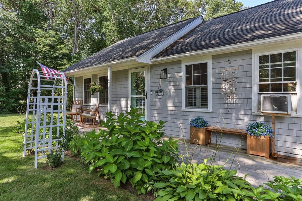 Single Family Residence at 3 Shagbark Rd, Sandwich MA 02644, Sandwich, photo 7 of 36
