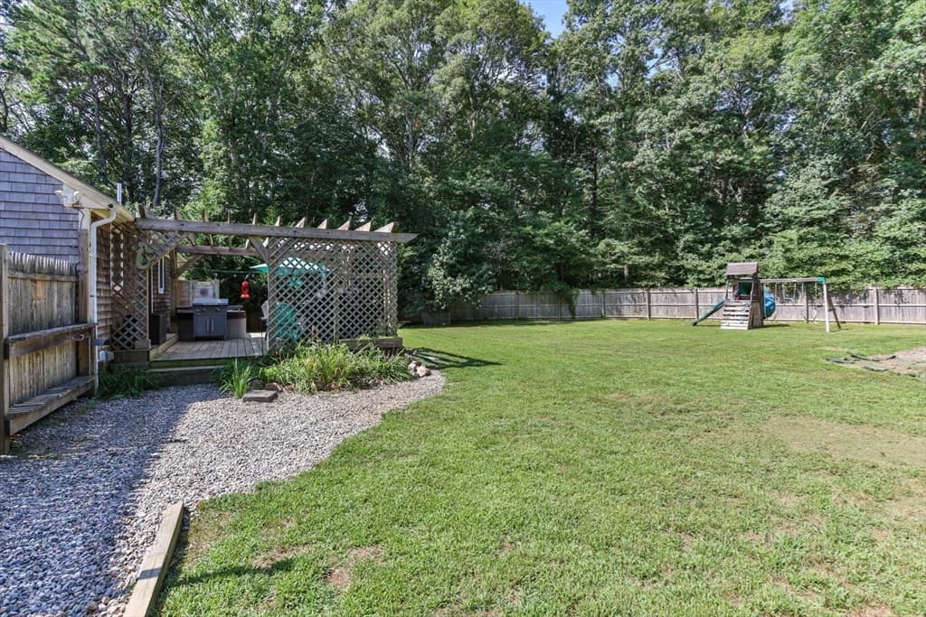 Single Family Residence at 3 Shagbark Rd, Sandwich MA 02644, Sandwich, photo 30 of 36
